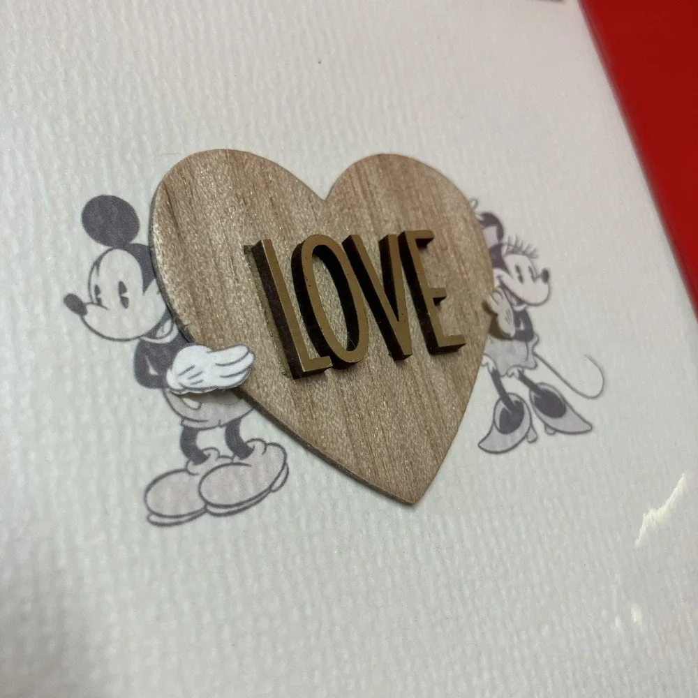 Hallmark Signature Valentine's Day 3D Card /‎ Env. Disney Mickey & Minnie / Cute